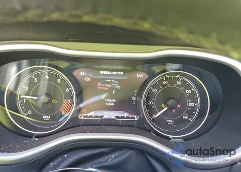 2014 Jeep Cherokee Trailhawk из США, поврежденный, VIN 1C4PJMBS3EW171122